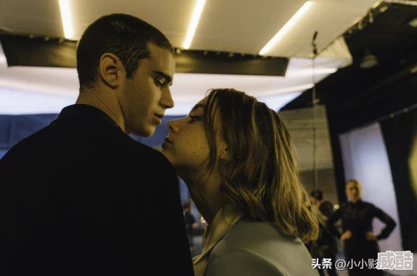 欧美激情五月据传某一线女星与新晋小鲜肉秘密约会疑似恋情曝光