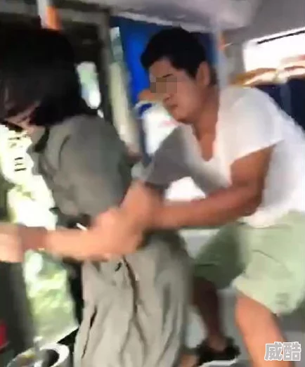 男生捅女生jj曝光引发网友强烈谴责行为恶劣警方已介入调查