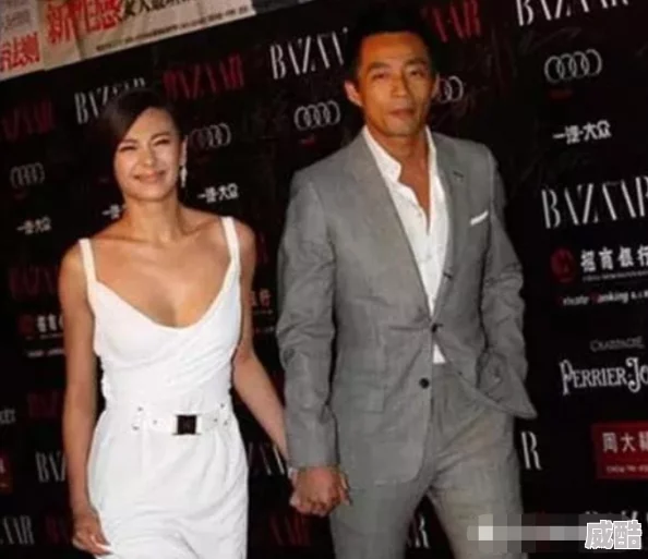 老扒与三个女明星系列据传还有隐藏的第四位女明星未被曝光