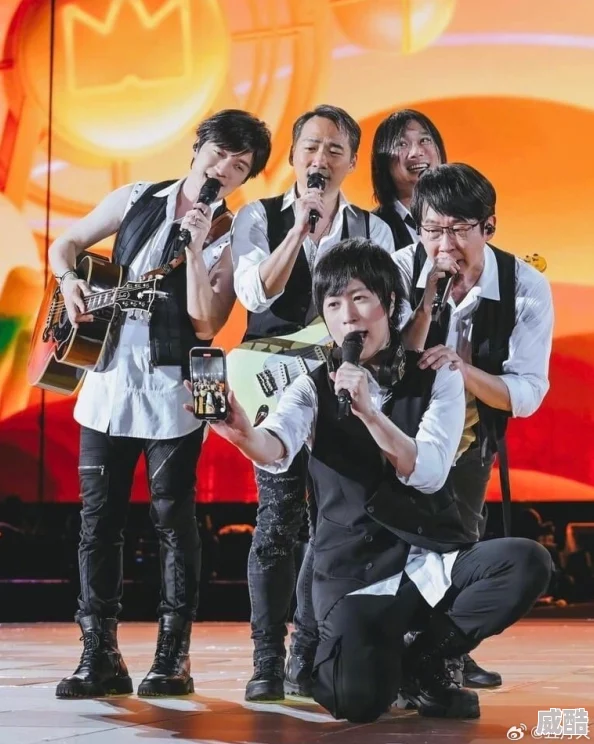 五月天丁爱情入戏爱情是生活的动力，让我们勇敢追求幸福与真爱