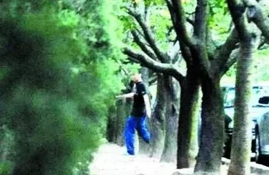 娇小性xxx性xxx仙踪林：在神秘的森林中，发现了令人惊叹的生物与奇妙的生态系统，带你领略自然之美